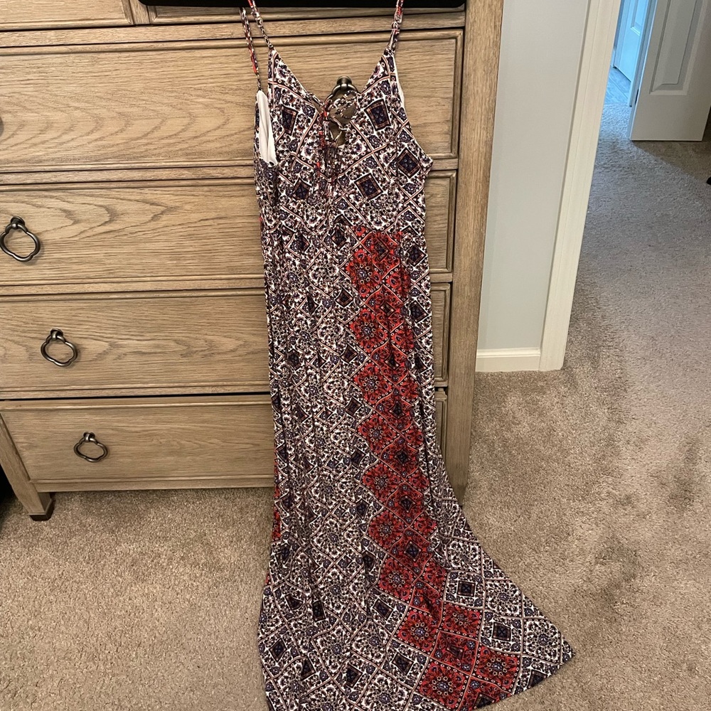 Printed maxi dress with lace up front in great condition